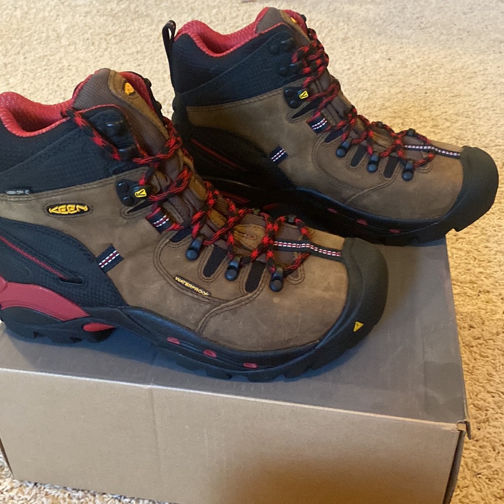 Keen Brown Lace Up Steel Toe Boots Size 8.5